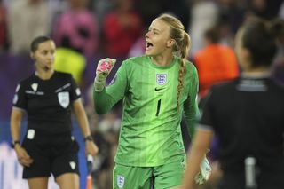 EURO 2025: Wyspiarki obroniły tytuł. Hannah Hampton - angielska królowa, dziewczyna o złotych rękach i pięknym uśmiechu