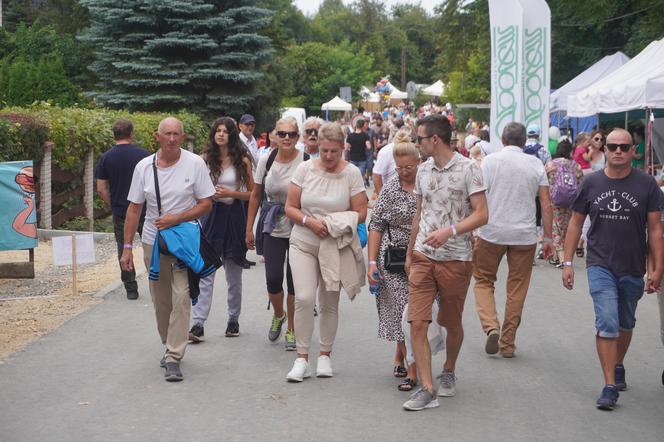 Dymarki 2024 w Nowej Słupi. Tłumy mieszkańców i turystów pod Świętym Krzyżem