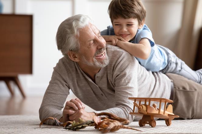 5 powodów, dla których więź z dziadkami jest niezwykle ważna