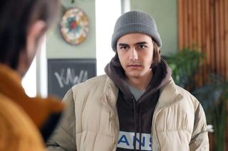 Barwy szczęścia odc. 3233. Romeo (Jacek Tyszkiewicz), Borys (Jakub Wieczorek)