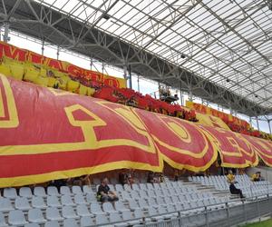 Korona Kielce - Ruch Chorzów. Zdjęcia kibiców na Suzuki Arenie