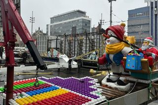 Jarmark bożonarodzeniowy w Katowicach. Prace się rozpoczęły