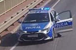 Trzy auta zderzyły się w wypadku na moście pod Sochaczewem! 58-latka i dwoje dzieci w szpitalu [ZDJĘCIA]