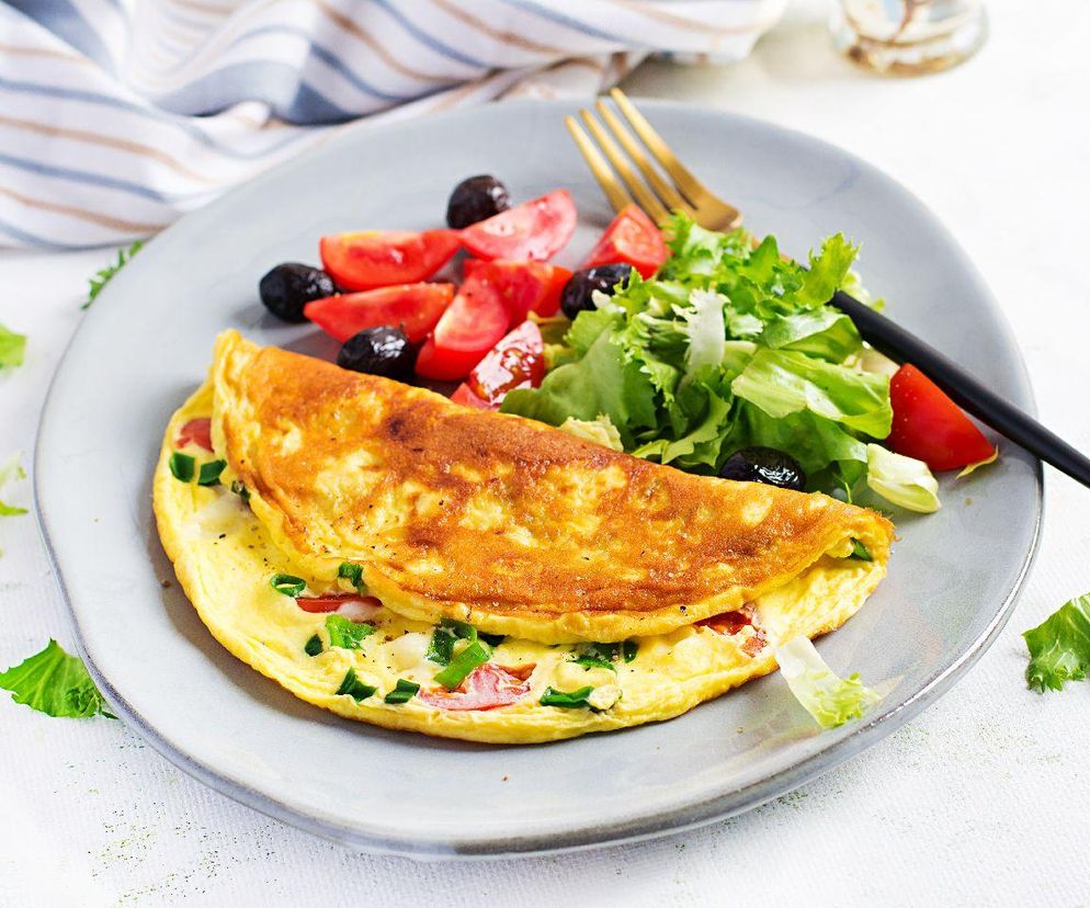 Zamiast smażyć na patelni, piekę w Air Fryerze. Pyszny i puszysty omlet jest gotowy w 15 minut 
