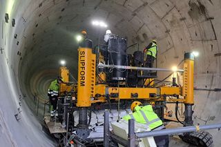 Budowa tunelu w Łodzi - przystanek Polesie