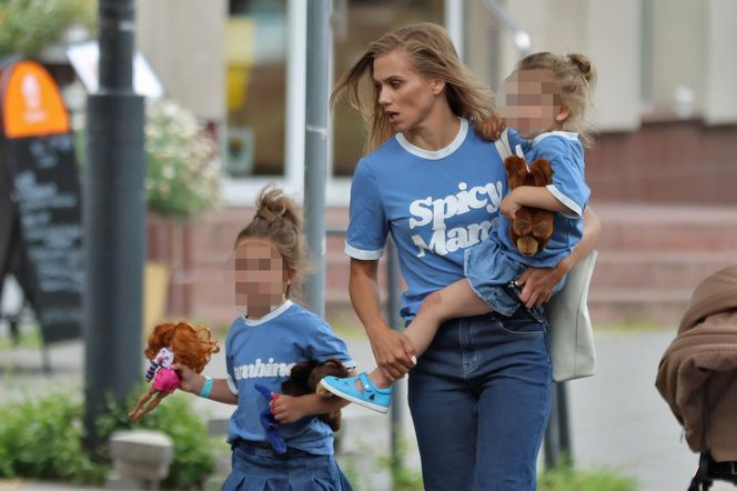 Agnieszka Kaczorowska. Tańcząca z córkami