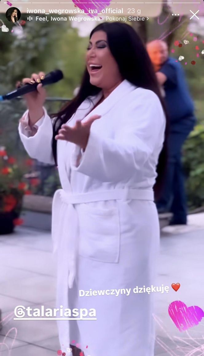 Iwona Węgrowska zagrała koncert w szlafroku
