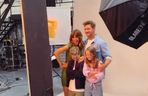 M jak miłość nowy sezon sesja zdjęciowa. Kama (Michalina Sosna), Marcin (Mikołaj Roznerski), Maja (Laura Jankowska), Szymek (Staś Szczypiński)