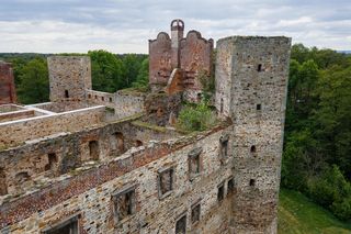 Zamek w Drzewicy od XVIII wieku popada w ruinę