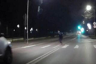 Mrożące krew w żyłach sceny na przejściu dla pieszych. Wszystko nagrała kamera dziękuję