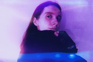 Ma 22 lata i walczy o nominację do Grammy. „Dużo inspiracji czerpię od Justyny Steczkowskiej”