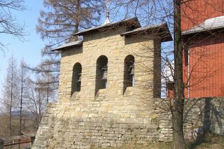 To unikatowa wieś na mapie Małopolski. Znajduje się w niej cerkiew postawiona przez Francuza