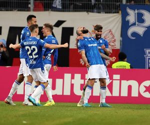 Lech Poznań – Legia Warszawa SKRÓT MECZU. Lech rozbił Legię na swoim stadionie! Koncert w drugiej połowie [WIDEO]