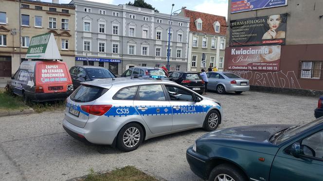 Kierowca BMW uciekał przed policją w Grudziądzu. Doprowadził do kolizji. Nie miał prawa jazdy