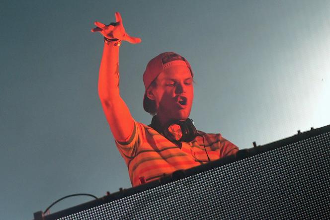 Avicii - piosenka SOS zdradza tajemnice śmierci DJ-a? O czym jest utwór?