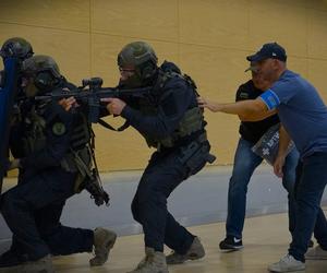 Zamach podczas Targów w Gdańsku. Policjanci przećwiczyli specjalne działania. Zobaczcie, jak wyglądały ćwiczenia!