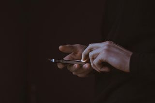 Dostałeś SMS o problemach z paczką? Uwaga, pojawiło się nowe ostrzeżenie