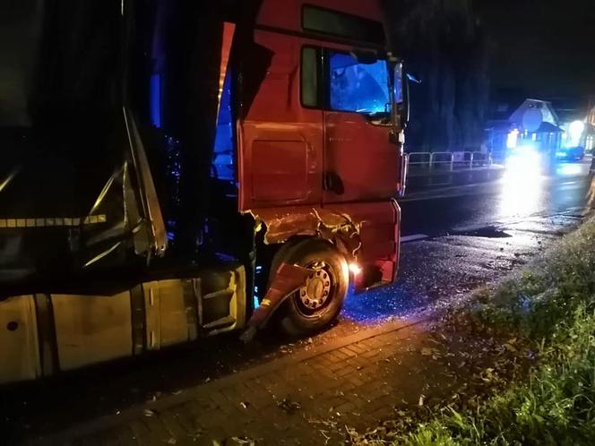 Autobus MPK zderzył się z tirem pod Krakowem