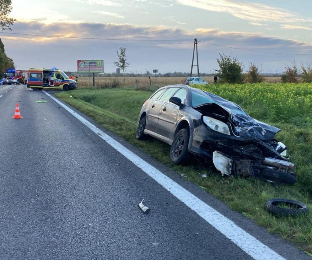 Paskudny wypadek pod Inowrocławiem. Mężczyzna nie miał szans