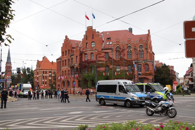 Marsz Równości w Toruniu i kontrmanifestacja