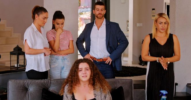 Miłość i nadzieja odc. 264. Melis, Zeynep, Feraye, Belkis, Cihan