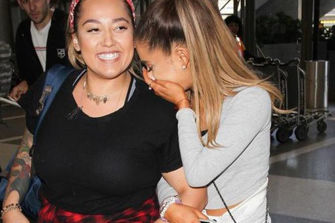 Ariana Grande na lotnisku