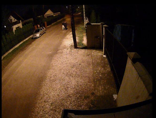 Zdjęcia z włamania do domu Giertycha