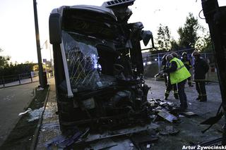 Czołówka dwóch autobusów! Są ranni