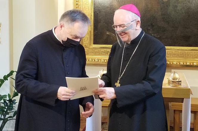 Zmiany personalne w archidiecezji lubelskiej. Arcybiskup Stanisław Budzik powierzył urząd proboszcza parafii w Chodlu księdzu kan. Ryszardowi Denysowi.