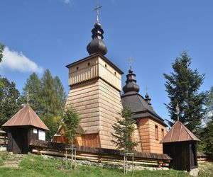 To sławna niewielka wieś w Małopolsce. Kiedyś wyrabiano w niej drewniane zabawki