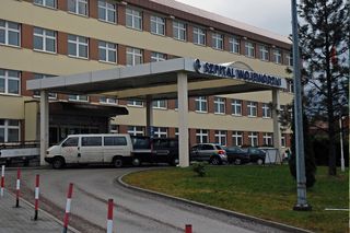 Szpital szuka lekarza na SOR. Pensja to 100 tysięcy miesięcznie