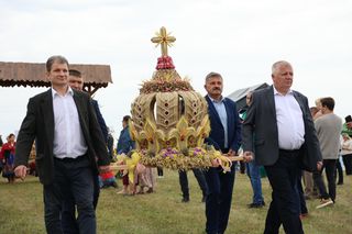 Korowód dożynkowy na dożynkach wojewódzkich 2025 w Świdniku