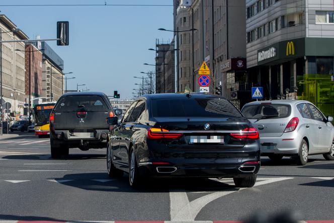 Rajd limuzyny z Morawieckiem po Warszawie! Zobacz zdjęcia