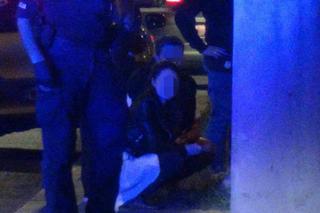 Tragedia po meczu Legii Warszawa. Kibic spadł w mostu na Wisłostradę. Nie żyje. „Chciał skrócić sobie drogę”