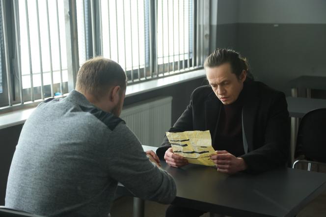 Na Wspólnej odc. 3455. Paweł Wójcik (Grzegorz Kwiecień), Emil (Piotr Ligienza)