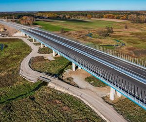 18 grudnia GDDKiA oddała  do ruchu ostatni z trzech odcinków autostrady A2 Mińsk Mazowiecki – Siedlce, pomiędzy węzłami Groszki i Siedlce Zachód