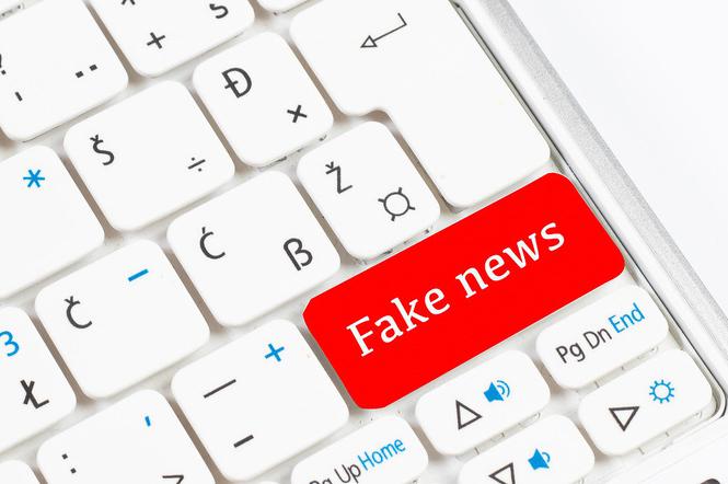 Zdaniem ekspertów Instytutu Kościuszki celem fake newsów jest szerzenie chaosu informacyjnego i załamania zaufania w sprawdzone źródła informacji.