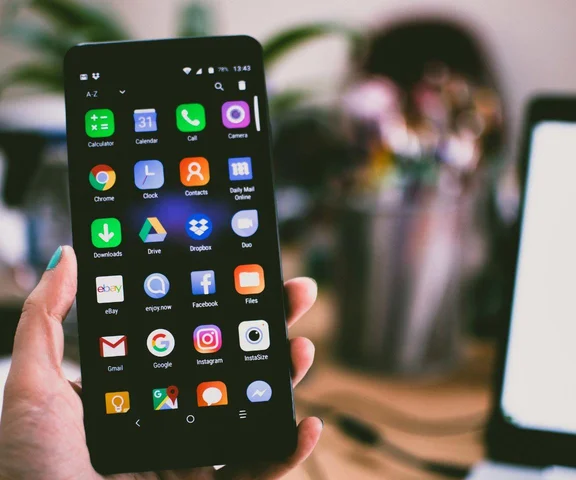 Użytkownicy zgłaszają problemy z Instagramem i Tidalem