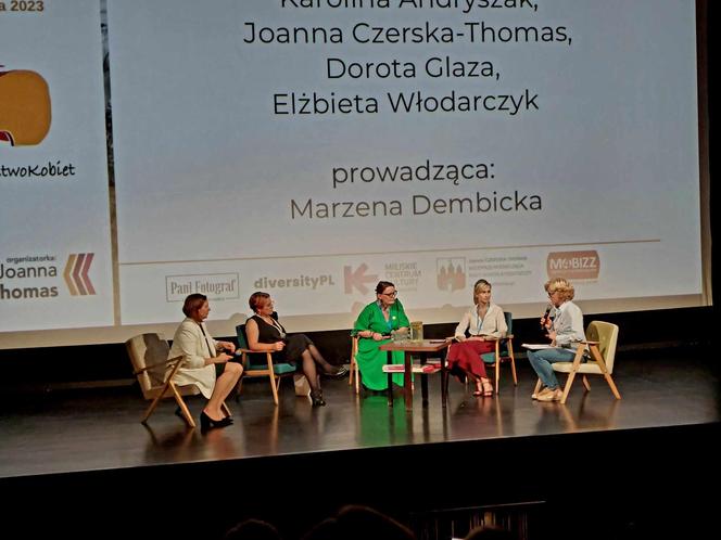 W Bydgoszczy trwa Kongres Kobiet. Na scenie przedsiębiorczynie i społeczniczki. Jest też Katarzyna Bosacka [GALERIA]