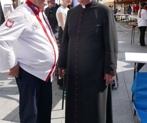  15 Edycja kremówki papieskiej. 