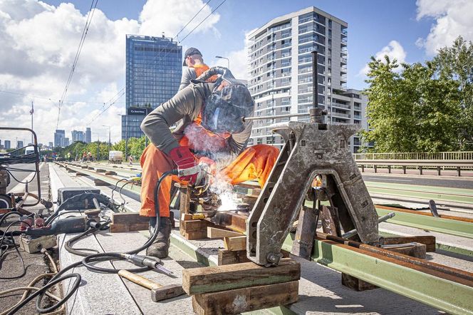 Remont torowiska przy warszawskiej Arkadii