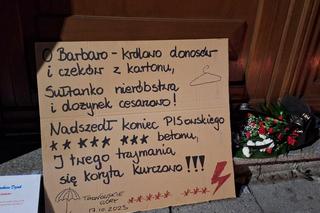 Impreza pożegnalna pod biurem poselskim Barbary Dziuk. O Barbaro, królowo donosów! 