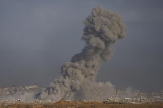 Izrael/ Wojsko: miasto Gaza to strefa walk, wstrzymujemy tam przerwy humanitarne