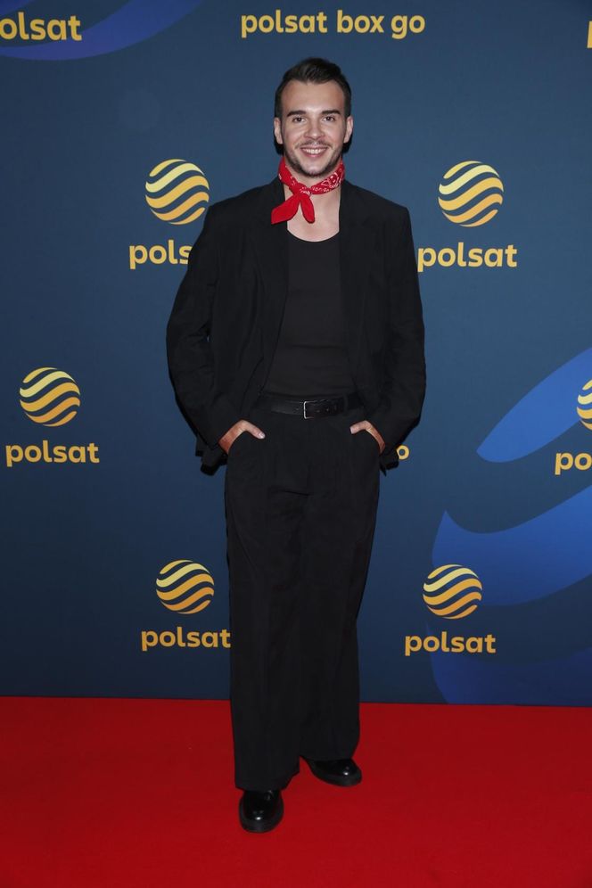 Gwiazdy na jesiennej ramówce Polsatu błyszczały błękitem i dekoltami poniżej pasa. Tylko Ada Fijał i Kasia Cichopek przełamały sztampę