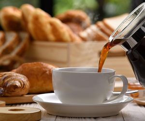 Zamiast do mięsa, dodaj do... kawy. Fałdki i oponka znikną raz-dwa