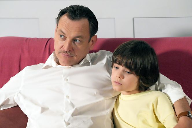 Barwy szczęścia odc. 3262. Sonia (Weronika Nockowska), Mateuszek (Filip Kowalewicz), Robert Stefaniak (Paweł Ławrynowicz)