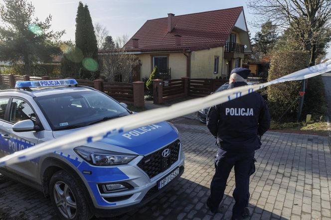 Rodzinna tragedia w Namysłowie. 32-latek zabił rodziców i brata [ZDJĘCIA].