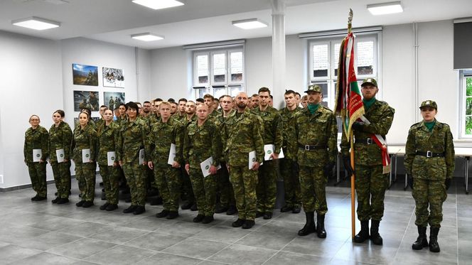 Nowi funkcjonariusze Straży Granicznej zostali przyjęci do służby