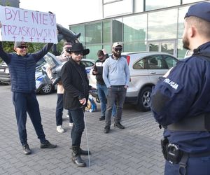Rafał Trzaskowski, Sławomir Mentzen