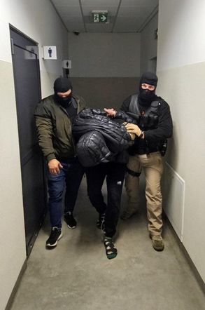 Makabryczny finał poszukiwań. Ujawniono ciała w stanie "znacznego rozkładu". Zatrzymano podejrzanych